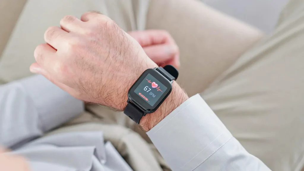 Smartwatches With Health & Safety Tracking